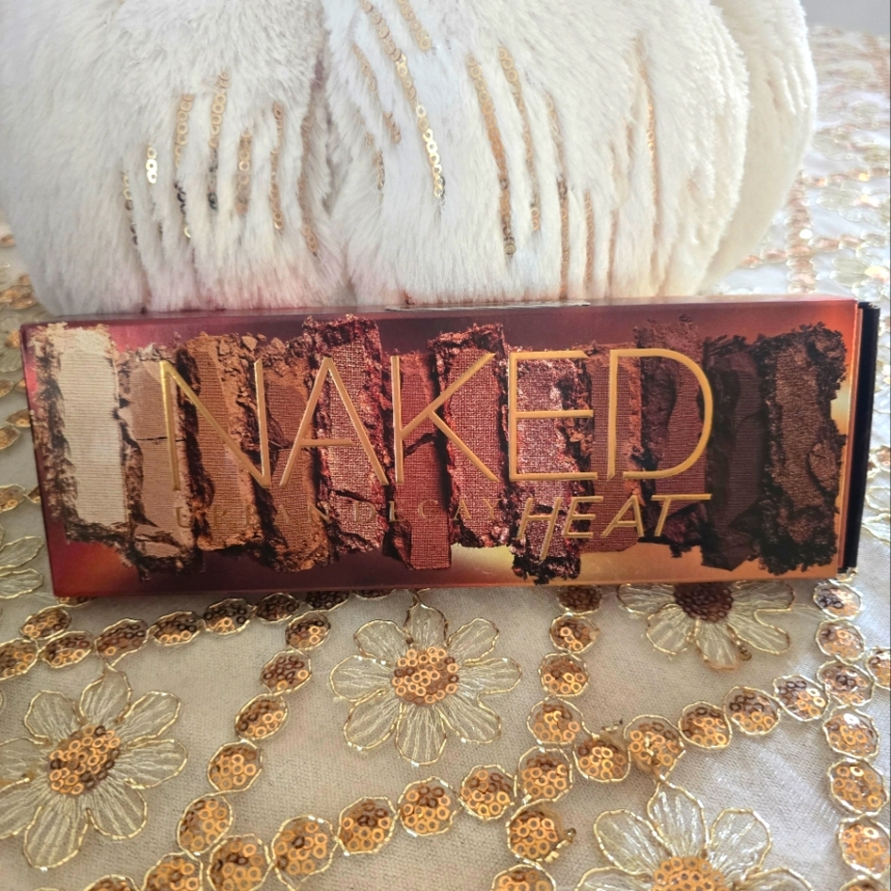 Urban Decay Naked Heat Palette with Warm Shades
